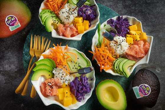 EAT ME mini poke bowl with avocado and mango