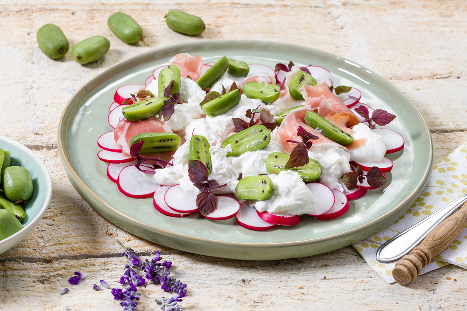 Kiwibes Burratta Salade