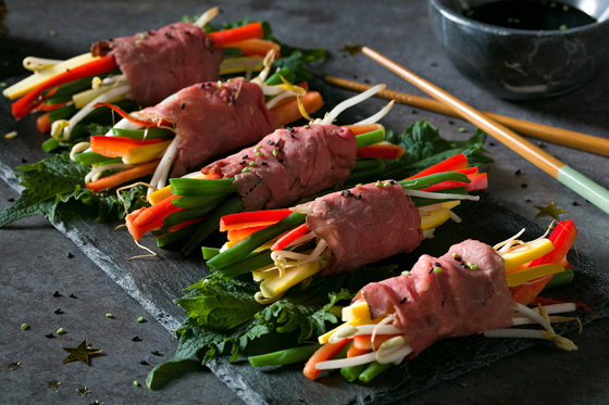 Roastbeef-Röllchen mit feine Bohnen