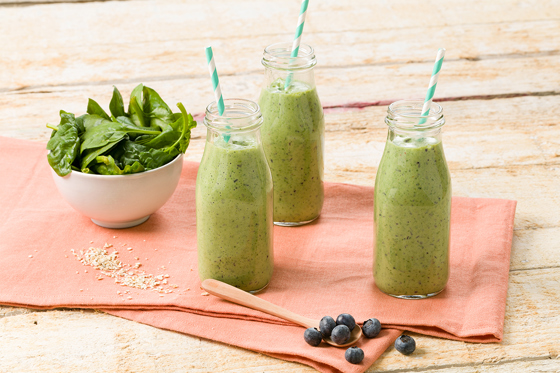 Blueberry and spinach smoothie