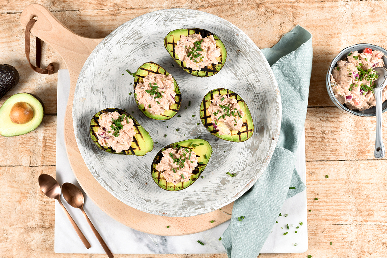 Gegrilde Avocado Met Tonijnsalade