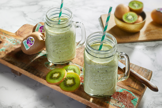 Kiwi apple smoothie